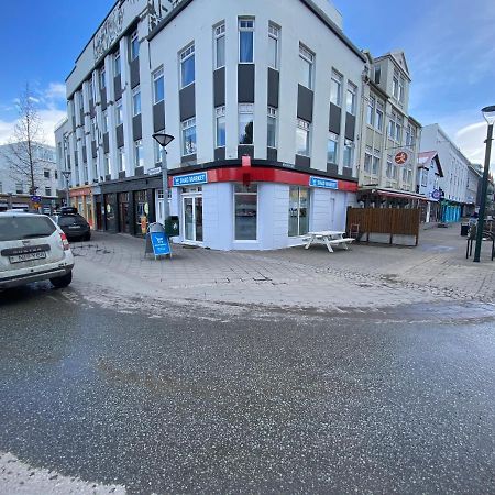 Day Dream Townhall Square Apartments Akureyri Kültér fotó