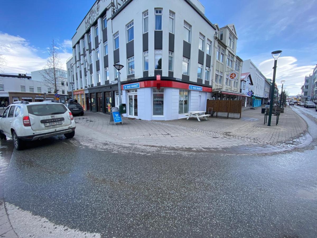 Day Dream Townhall Square Apartments Akureyri Kültér fotó